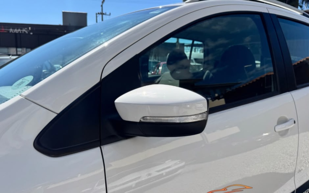 imagem-https://www.socarrao.com.br/sc-vehicle-images-prod/3826433/1789436263471-MTguanBlZw.jpeg