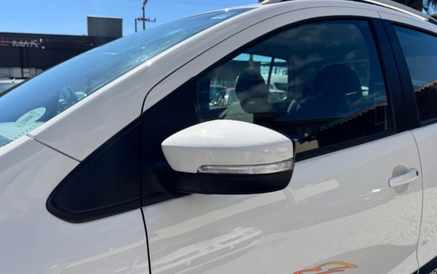 imagem-https://www.socarrao.com.br/sc-vehicle-images-prod/3826433/1789436263471-MTguanBlZw.jpeg