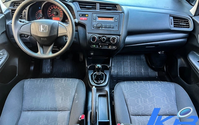 imagem-https://www.socarrao.com.br/sc-vehicle-images-prod/38267/1773768361438-3bf93818-16d4-41ed-9c7a-afa162a3b337.jpg