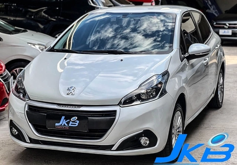 Peugeot 208 2017 Branco — foto 1 de 3