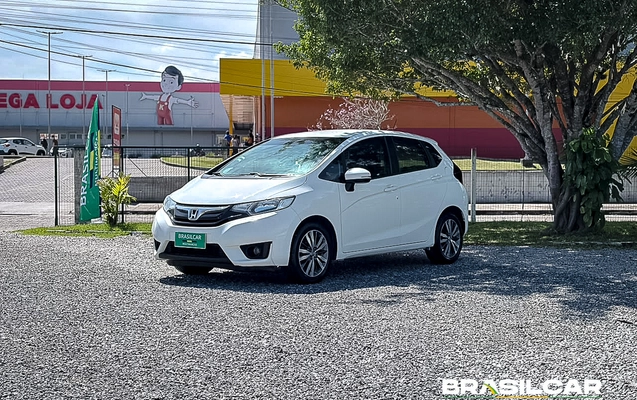 imagem-https://www.socarrao.com.br/sc-vehicle-images-prod/3836449/1789470074664-003_2d6c798318f2cfda08aededbf5e3fe38.jpg