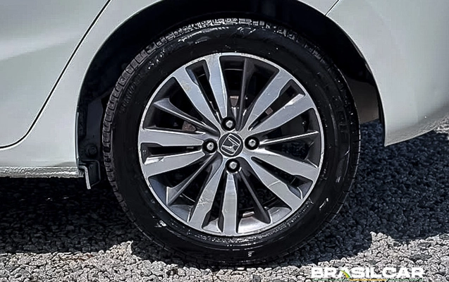 imagem-https://www.socarrao.com.br/sc-vehicle-images-prod/3836449/1789470074668-003_796c2eed1542ca4fce808996d0006b4d.jpg