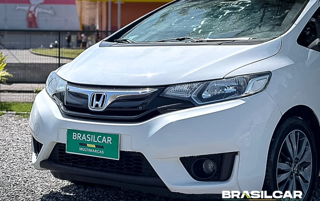 imagem-https://www.socarrao.com.br/sc-vehicle-images-prod/3836449/1789470074672-003_d8a76f4985c4cf325960bc6b8b708be7.jpg