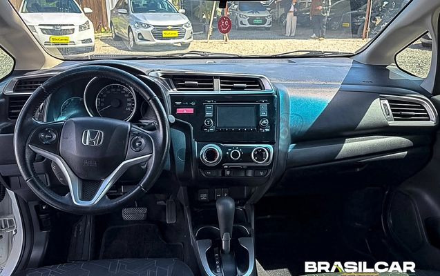imagem-https://www.socarrao.com.br/sc-vehicle-images-prod/3836449/1789470074680-003_cac0ea4c7a824a04e4ed98adac902ef8.jpg
