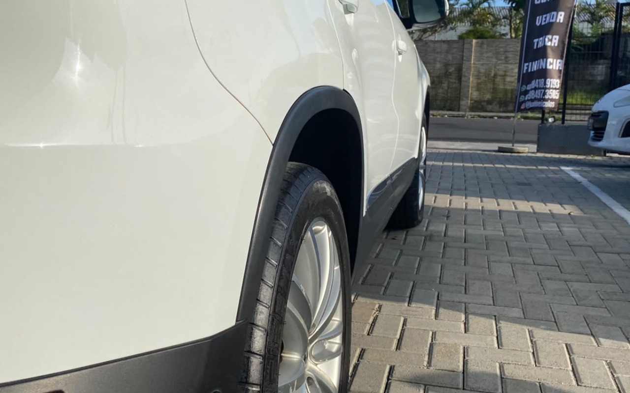 imagem-https://www.socarrao.com.br/sc-vehicle-images-prod/3836455/1789470602629-V2hhdHNBcHAgSW1hZ2UgMjAyNi0wOS0xNSBhdCAwNy40NS4zNSAoMikuanBlZw.jpeg