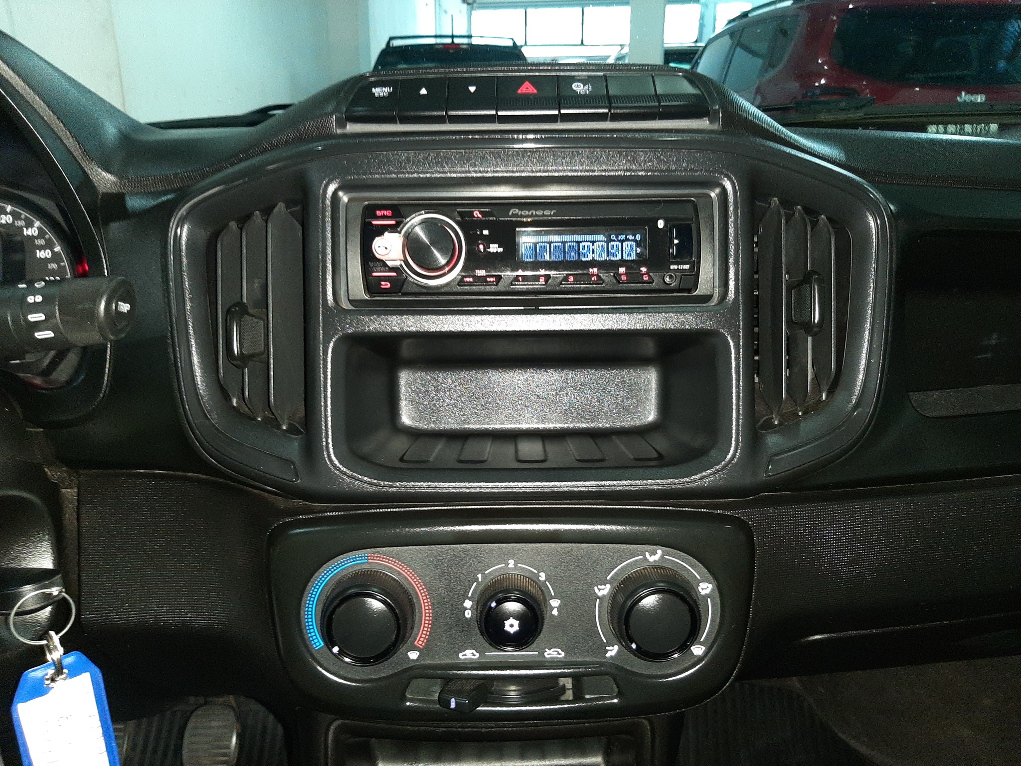 imagem-https://www.socarrao.com.br/sc-vehicle-images-prod/38368/1769988681803-6817045OR_1754018835_90_190.jpg