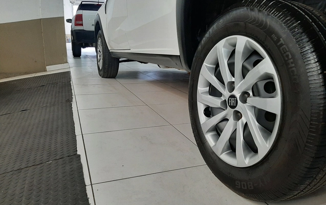 imagem-https://www.socarrao.com.br/sc-vehicle-images-prod/38368/1769988681803-6817045OR_1754018845_18_80.jpg