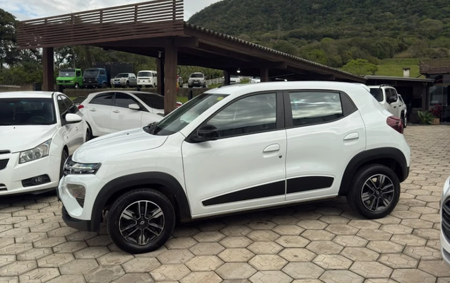 imagem-https://www.socarrao.com.br/sc-vehicle-images-prod/3837147/1789473136615-Y7qhhEyO3LrKIR71N3nmwpgawnRIav9F.jpg