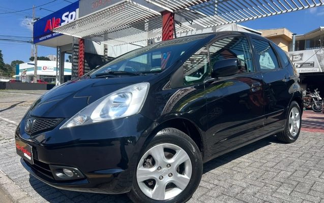 imagem-https://www.socarrao.com.br/sc-vehicle-images-prod/3837436/1789583528169-MS5qcGc.jpg