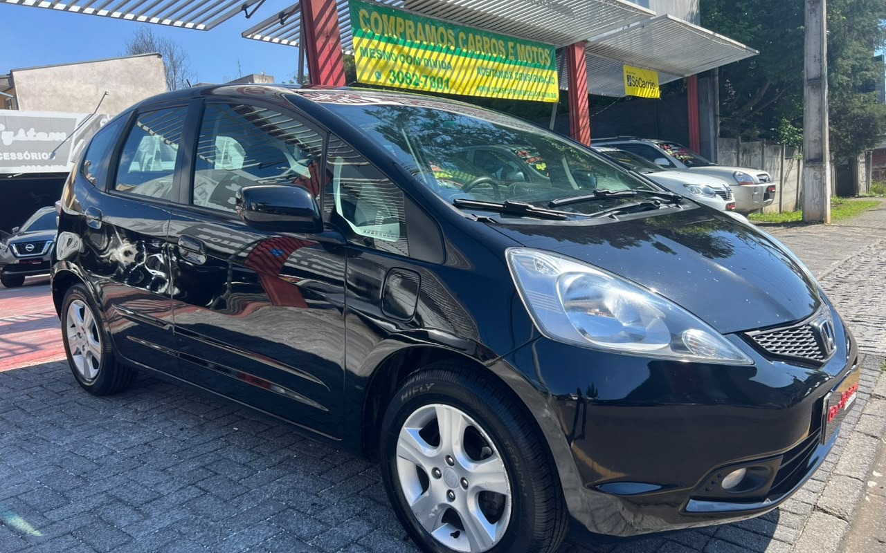 imagem-https://www.socarrao.com.br/sc-vehicle-images-prod/3837436/1789583528475-My5qcGc.jpg
