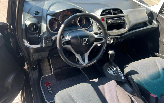 imagem-https://www.socarrao.com.br/sc-vehicle-images-prod/3837436/1789583529022-Ny5qcGc.jpg