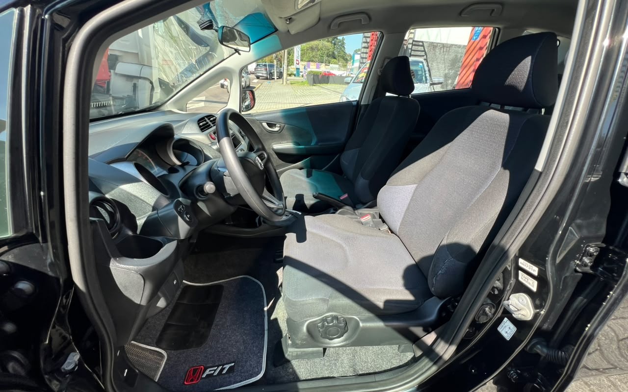 imagem-https://www.socarrao.com.br/sc-vehicle-images-prod/3837436/1789583529093-OC5qcGc.jpg