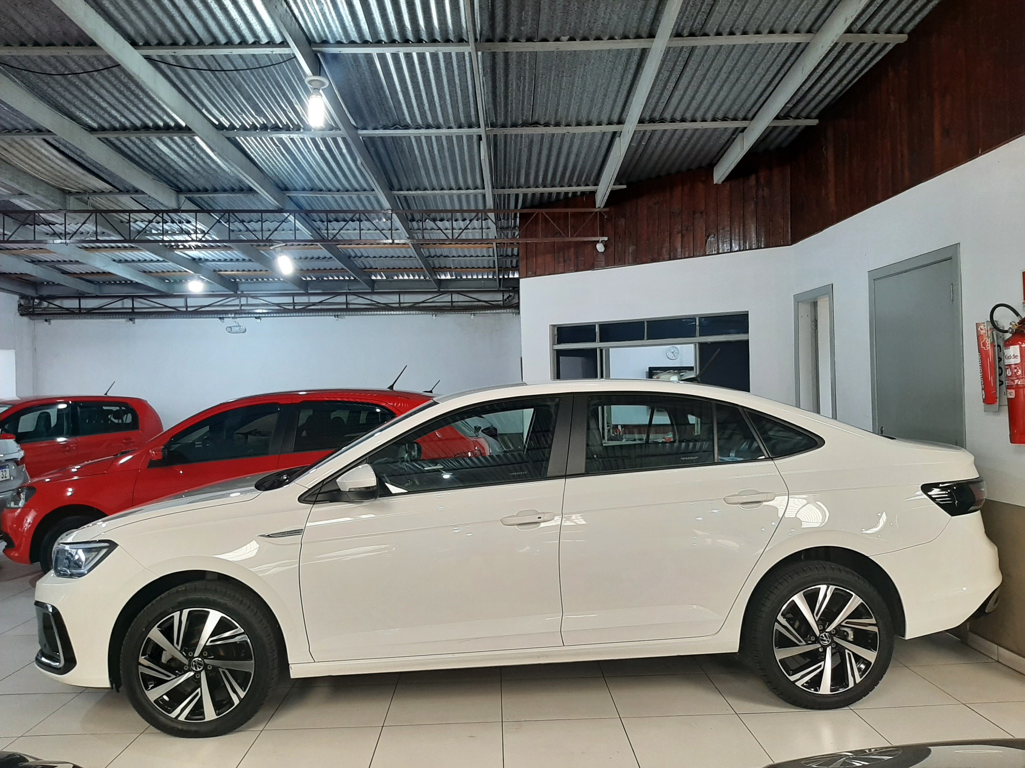 imagem-https://www.socarrao.com.br/sc-vehicle-images-prod/38375/1769988683716-7018194OR_1761868413_10_350.jpg