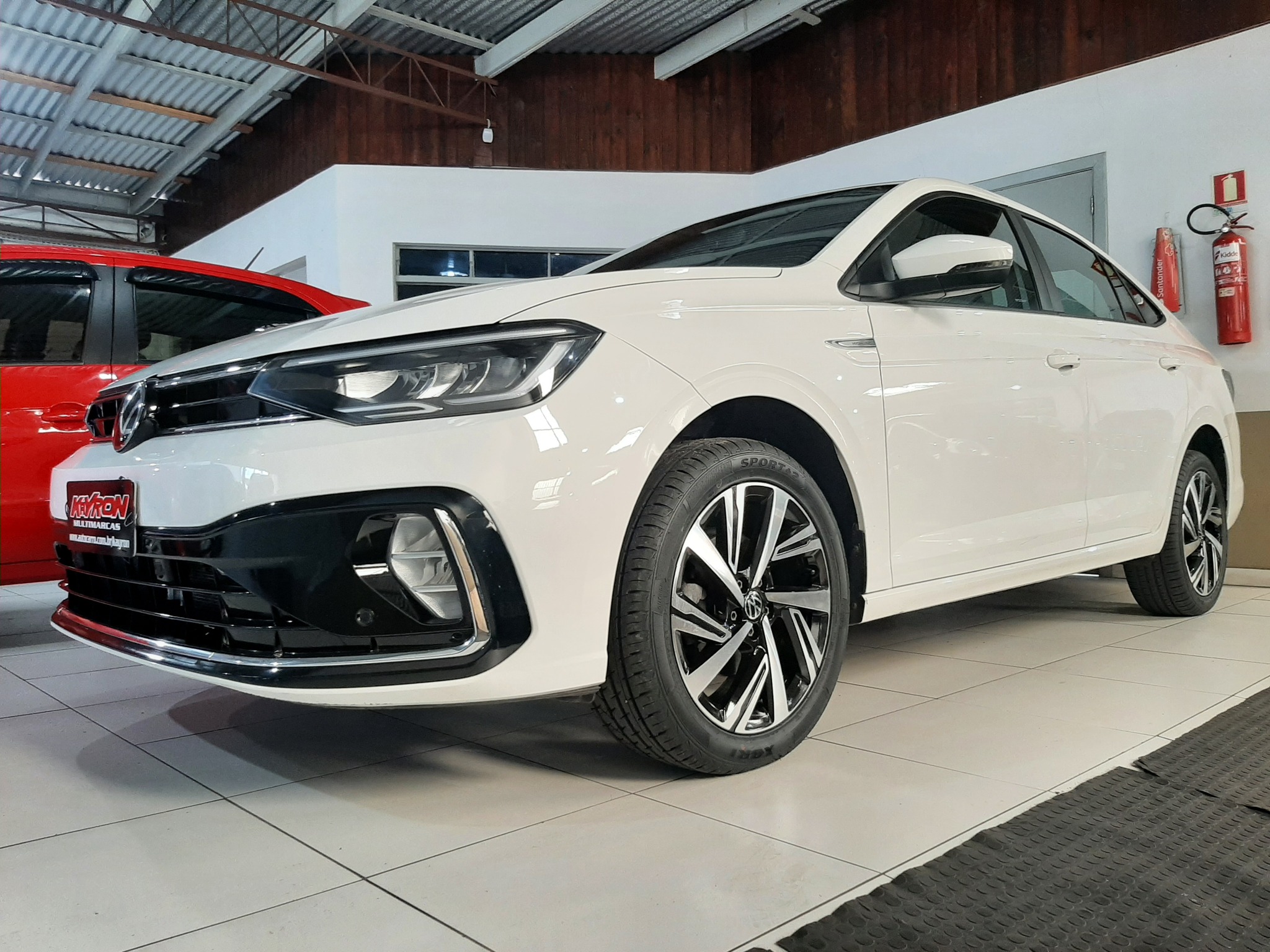 imagem-https://www.socarrao.com.br/sc-vehicle-images-prod/38375/1769988683717-7018194OR_1761868421_26_850.jpg