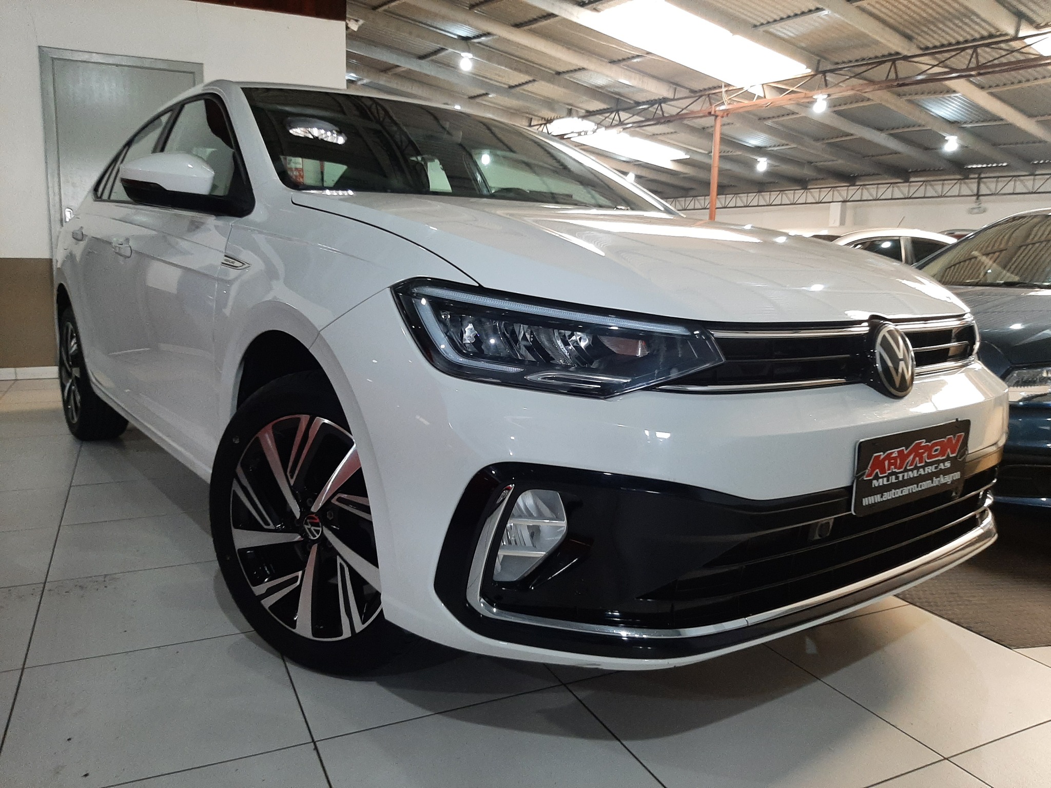 imagem-https://www.socarrao.com.br/sc-vehicle-images-prod/38375/1769988683717-7018194OR_1761868421_27_100.jpg