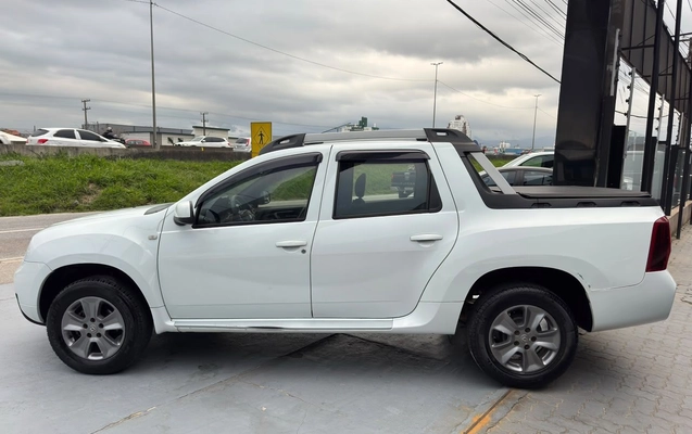 imagem-https://www.socarrao.com.br/sc-vehicle-images-prod/3837546/1789504188065-05bbcf73a9f948b295c7d7e8710d8da4_1789503843011.jpg