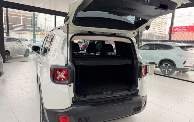 imagem-https://www.socarrao.com.br/sc-vehicle-images-prod/3838233/1789476155115-SU1HXzk1NzIuanBn.jpg