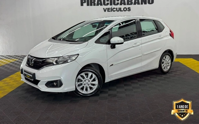 imagem-https://www.socarrao.com.br/sc-vehicle-images-prod/3838640/1789476949400-29fc470c-de4d-bdda-fce8-9fe2de8409e1-garantia1anopng.jpg