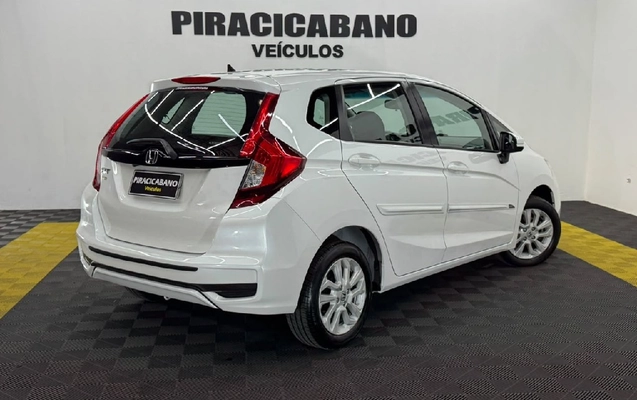 imagem-https://www.socarrao.com.br/sc-vehicle-images-prod/3838640/1789476949415-a5f5ae89-6b88-1aaf-2299-04cdf22bcdfd-whatsappimage2026-07-31at1633342jpeg.jpg