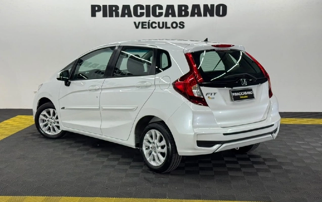imagem-https://www.socarrao.com.br/sc-vehicle-images-prod/3838640/1789476949424-f4823e69-c436-6ed9-f20b-ce3c8f48a7ad-whatsappimage2026-07-31at1633331jpeg.jpg