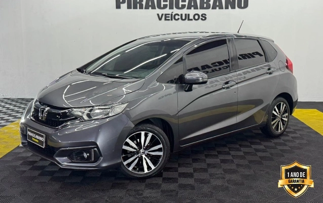 imagem-https://www.socarrao.com.br/sc-vehicle-images-prod/3838747/1789479515811-9e9e79ad-8dd1-64c6-e943-f4b776bea272-garantia1ano1png.jpg
