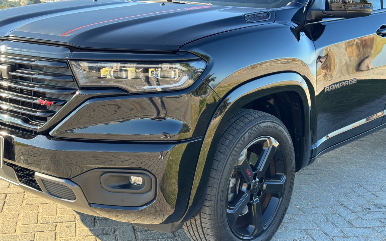 imagem-https://www.socarrao.com.br/sc-vehicle-images-prod/3838776/1789477156968-SU1HXzczNjMgKDEpLmpwZw.jpg