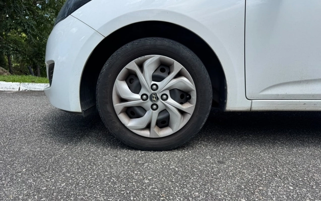 imagem-https://www.socarrao.com.br/sc-vehicle-images-prod/3839147/1789477716903-5_100751.jpg