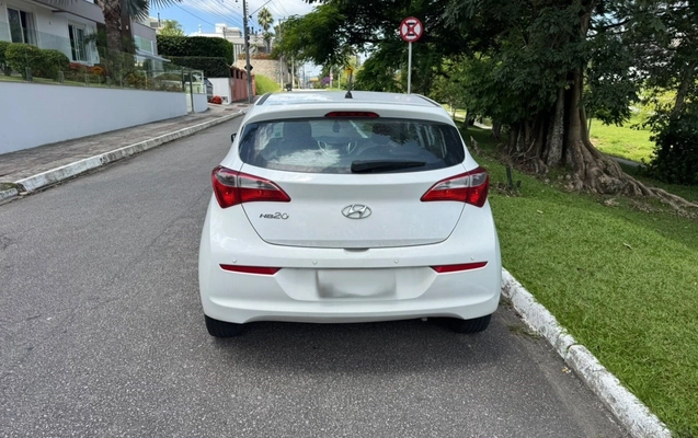 imagem-https://www.socarrao.com.br/sc-vehicle-images-prod/3839147/1789477716910-7_100751.jpg