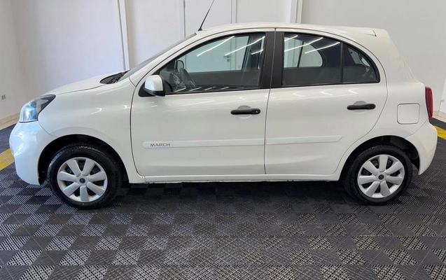 imagem-https://www.socarrao.com.br/sc-vehicle-images-prod/3839202/1789564951495-8396171_8_B_05c9614422.jpeg