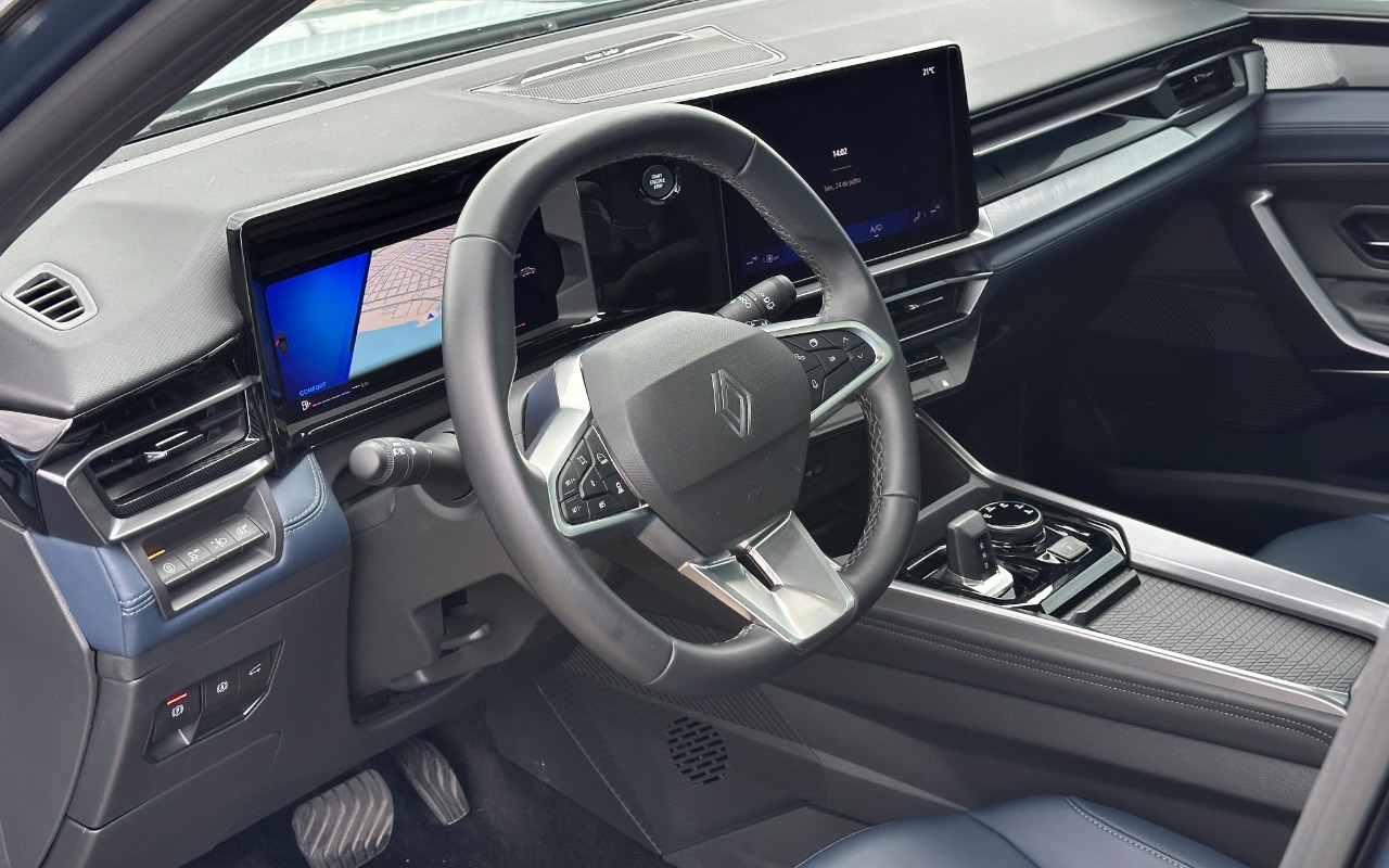 imagem-https://www.socarrao.com.br/sc-vehicle-images-prod/3839600/1789478559636-SU1HXzIzNDcuanBn.jpg