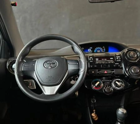 imagem-https://www.socarrao.com.br/sc-vehicle-images-prod/3839606/1789479762234-8420692_4_B_174c1593da.jpeg