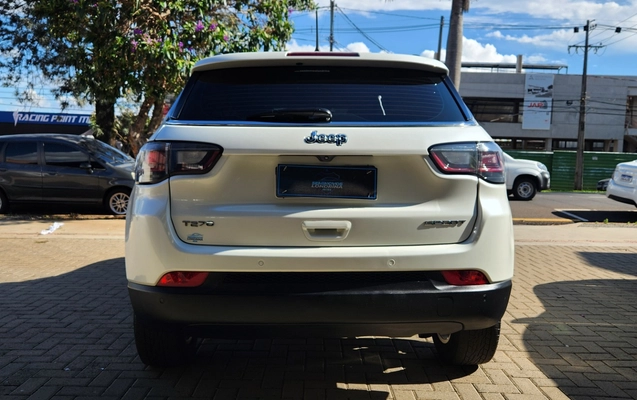 imagem-https://www.socarrao.com.br/sc-vehicle-images-prod/3839617/1789478705521-cb742d20-8f42-4bbe-9e87-d3227e6c1049.jpg