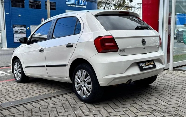 imagem-https://www.socarrao.com.br/sc-vehicle-images-prod/3839957/1789648467146-8476851_15_B_8e8dc3d54f.jpeg