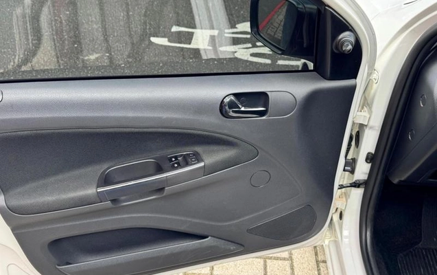 imagem-https://www.socarrao.com.br/sc-vehicle-images-prod/3839957/1789648467160-8476851_13_B_342103b279.jpeg