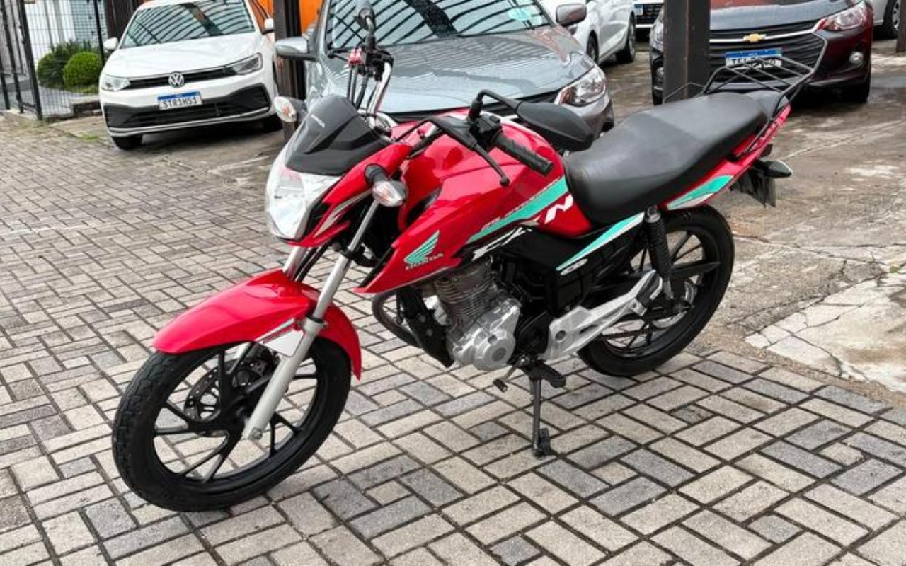 imagem-https://www.socarrao.com.br/sc-vehicle-images-prod/3840017/1789479422595-RkNfMzkzOV84NDU0NDYwXzFfVl9iMTgwNTM0OTI0LmpwZWc.jpeg