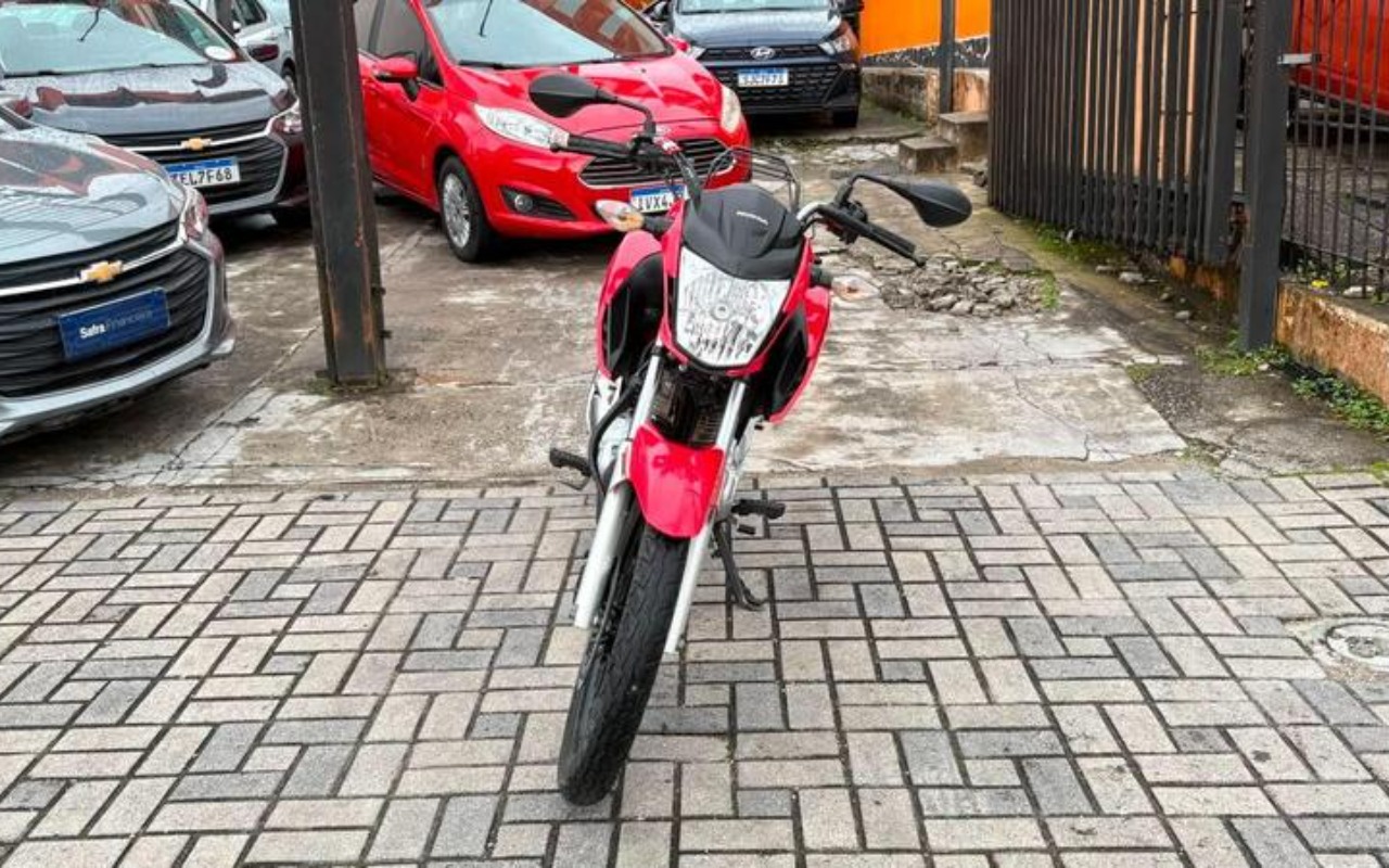 imagem-https://www.socarrao.com.br/sc-vehicle-images-prod/3840017/1789479422753-RkNfMzkzOV84NDU0NDYwXzFfVl9lNzkyZDBhNmIxLmpwZWc.jpeg