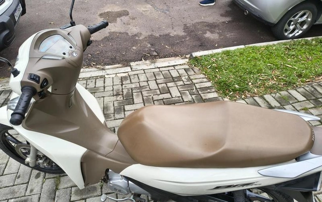 imagem-https://www.socarrao.com.br/sc-vehicle-images-prod/3840337/1790277054463-8461262_5_B_f55f19faf3.jpeg