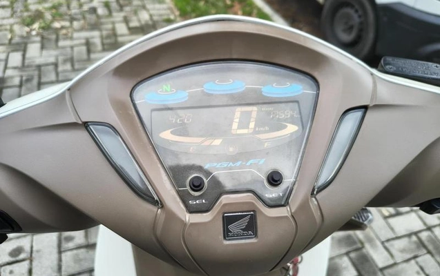 imagem-https://www.socarrao.com.br/sc-vehicle-images-prod/3840337/1790277054465-8461262_6_B_eb06edb400.jpeg