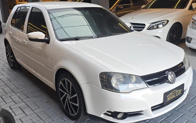 imagem-https://www.socarrao.com.br/sc-vehicle-images-prod/3840399/1789480110715-8477383_12_B_41b6c51c50.jpeg