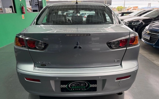 imagem-https://www.socarrao.com.br/sc-vehicle-images-prod/3840432/1789480268797-gb-2d0962c.jpeg