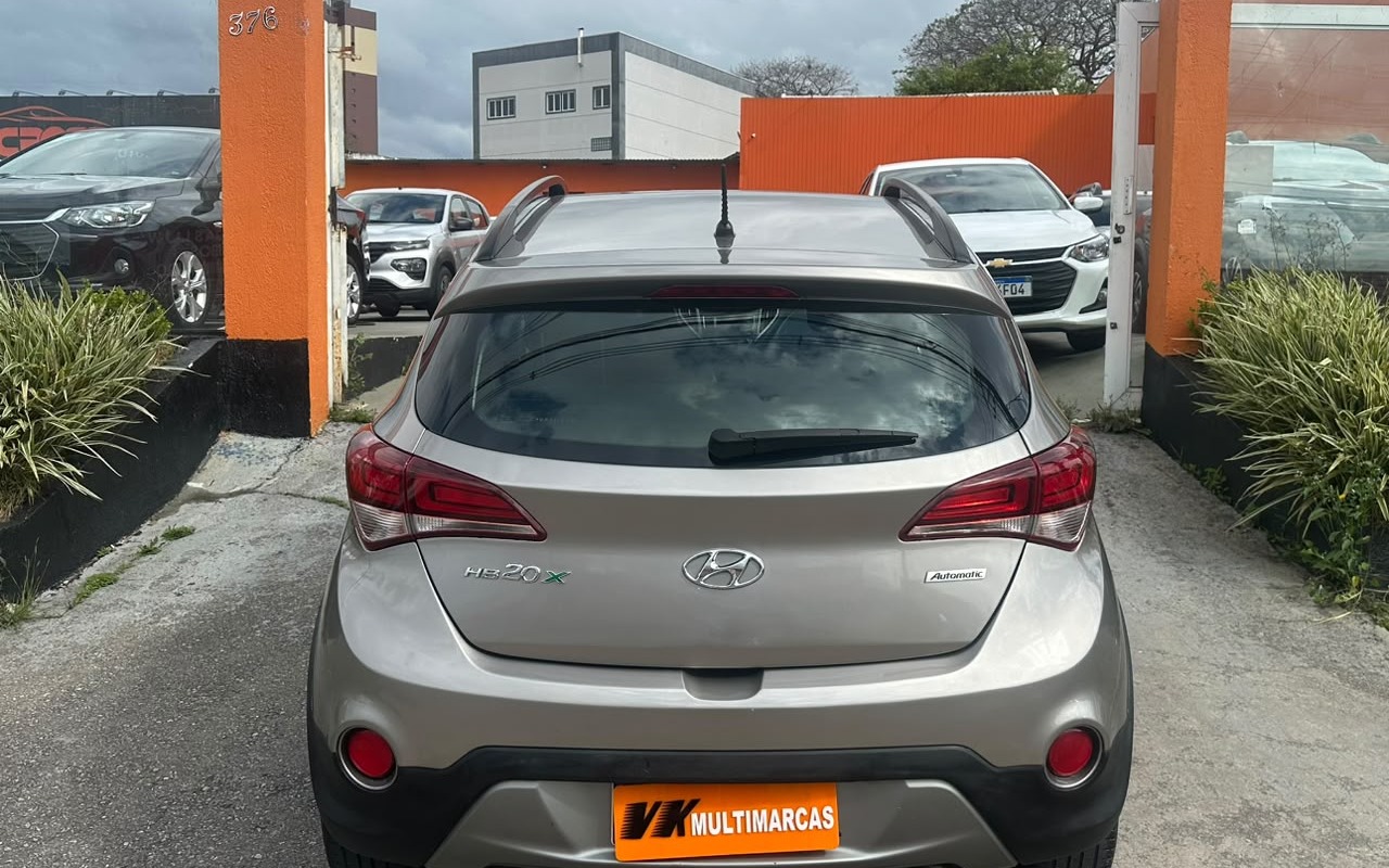 imagem-https://www.socarrao.com.br/sc-vehicle-images-prod/3840491/1789480532596-V2hhdHNBcHAgSW1hZ2UgMjAyNi0wOS0xMSBhdCAxNS4xMi41MSAoNCkuanBlZw.jpeg