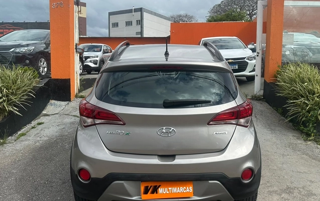 imagem-https://www.socarrao.com.br/sc-vehicle-images-prod/3840491/1789480532596-V2hhdHNBcHAgSW1hZ2UgMjAyNi0wOS0xMSBhdCAxNS4xMi41MSAoNCkuanBlZw.jpeg