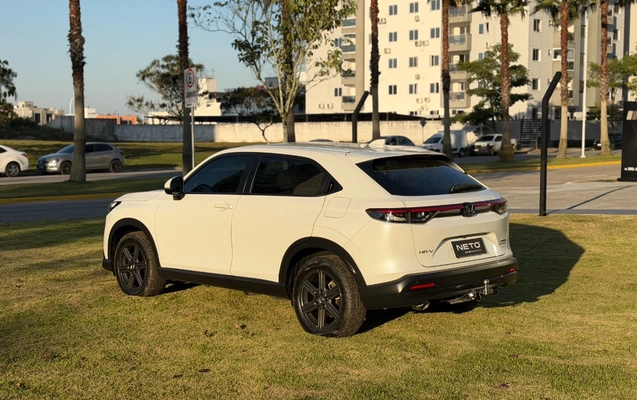 imagem-https://www.socarrao.com.br/sc-vehicle-images-prod/3840493/1789480557838-SU1HXzEyMjggKDEpLmpwZw.jpg