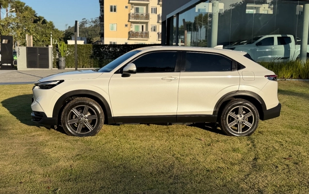 imagem-https://www.socarrao.com.br/sc-vehicle-images-prod/3840493/1789480557914-SU1HXzEyMjcgKDEpLmpwZw.jpg