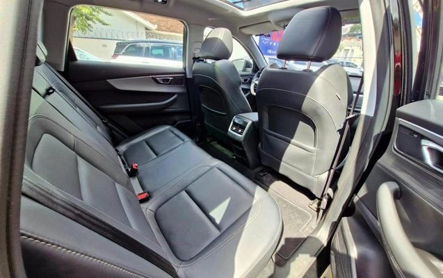 imagem-https://www.socarrao.com.br/sc-vehicle-images-prod/3840564/1789586631249-8465743_16_B_0b855178cb.jpeg