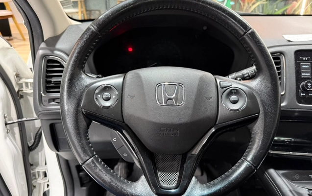 imagem-https://www.socarrao.com.br/sc-vehicle-images-prod/3840633/1789480772269-vehicle_image_1789480770_4978decbe94c59e50a26da551af11748.jpeg
