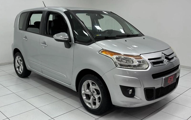 imagem-https://www.socarrao.com.br/sc-vehicle-images-prod/3840739/1789480896627-8370943_3_B_2d22fc2bf2.jpeg