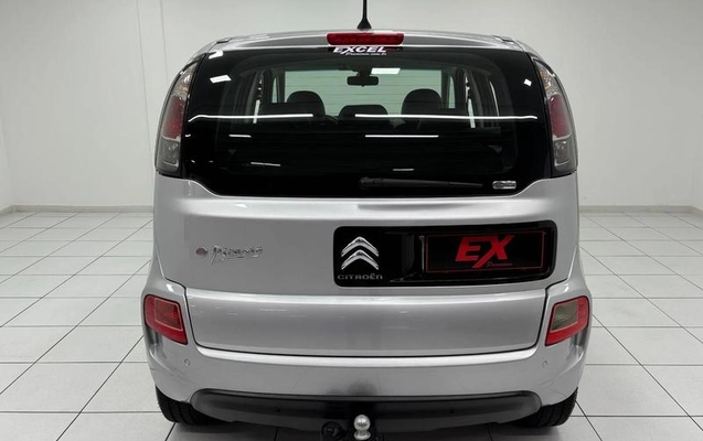 imagem-https://www.socarrao.com.br/sc-vehicle-images-prod/3840739/1789480896632-8370943_11_B_a4ddb3bdff.jpeg
