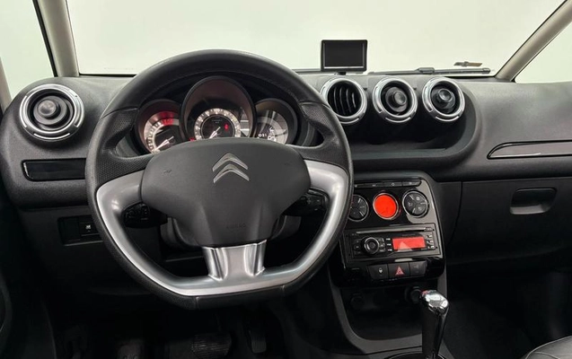 imagem-https://www.socarrao.com.br/sc-vehicle-images-prod/3840739/1789480896636-8370943_12_B_c75d985286.jpeg