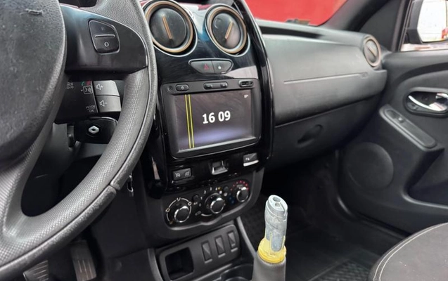 imagem-https://www.socarrao.com.br/sc-vehicle-images-prod/3840835/1789481109237-8464003_10_B_7a8781ba2d.jpeg